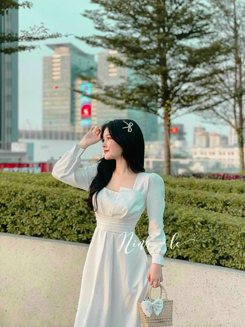 Đầm Dài Xếp Ly Ngực