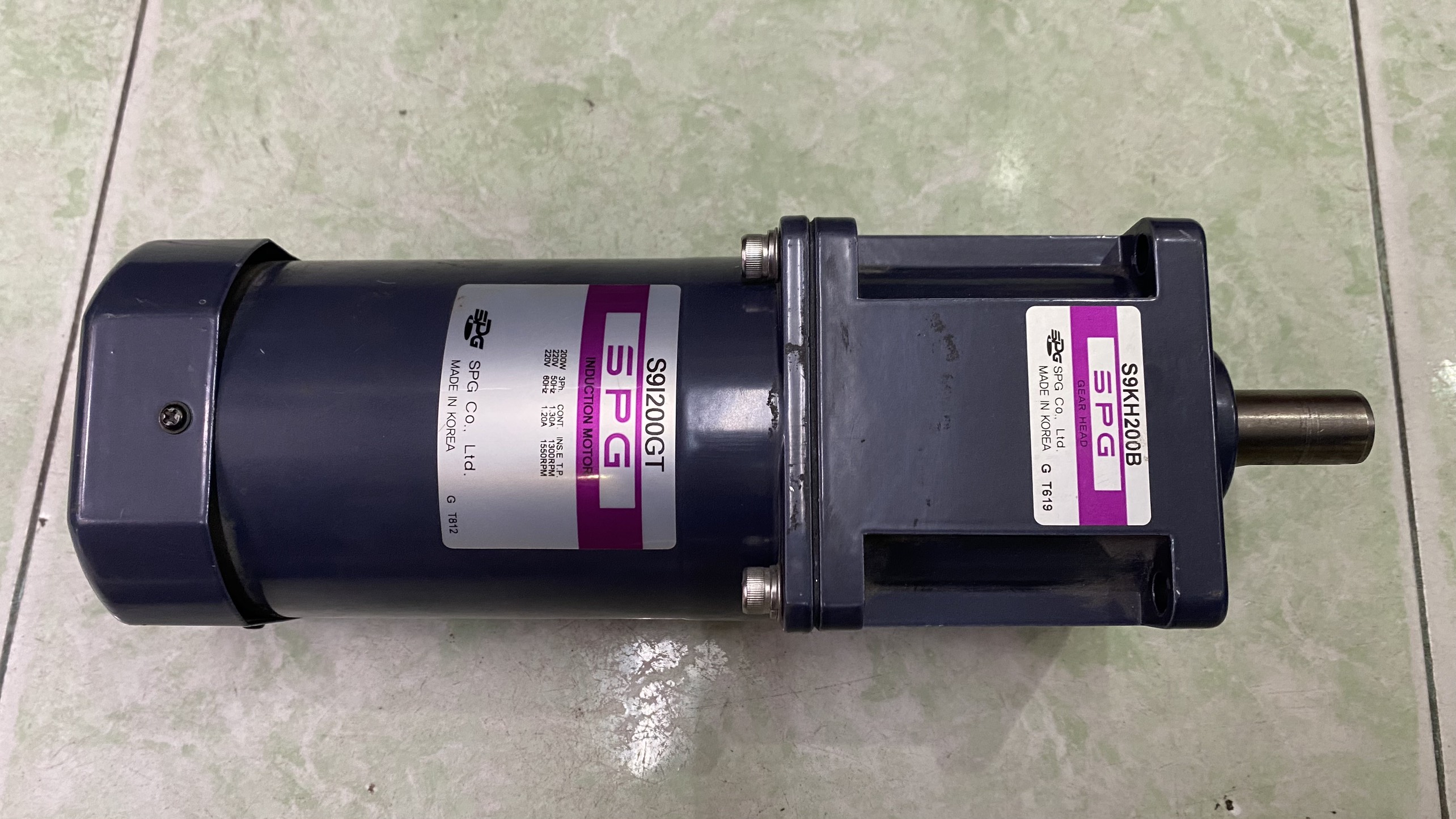 Mô tơ giảm tốc (Motor Giảm Tốc) 200W 220v có đảo chiều, KOREA