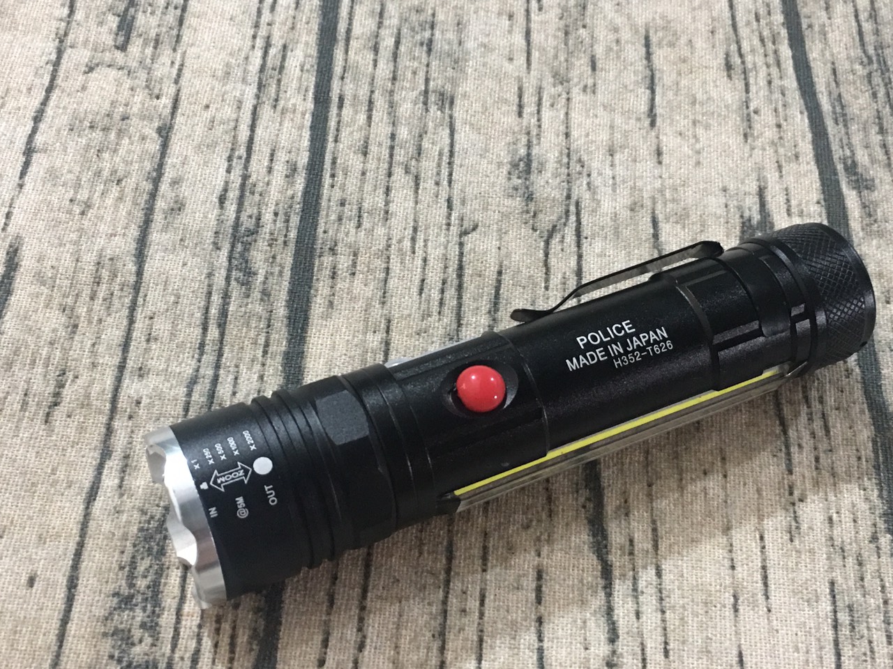 Đèn pin siêu sáng T626 giá rẻ