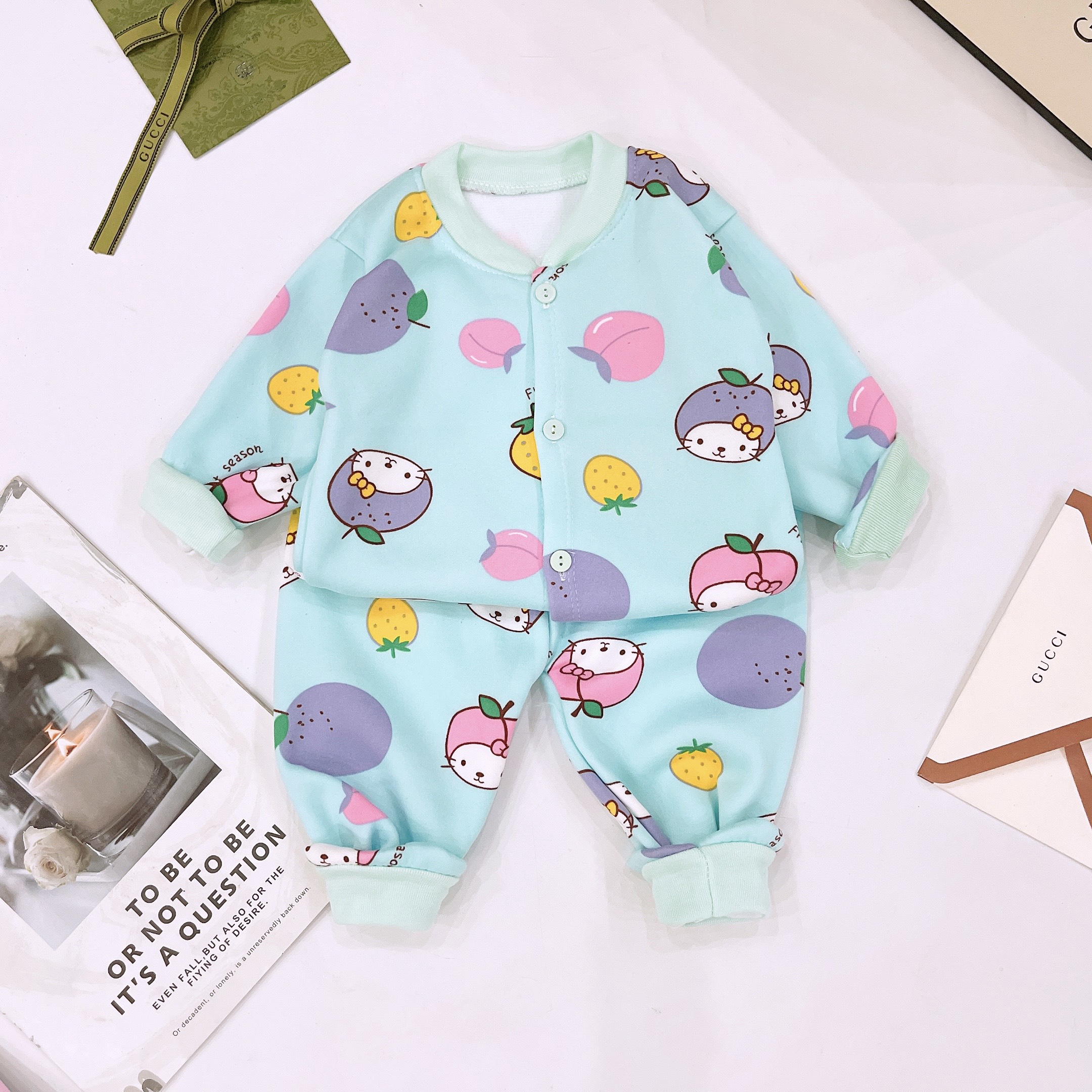 Bộ nỉ bông chất cực đẹp cho bé yêu