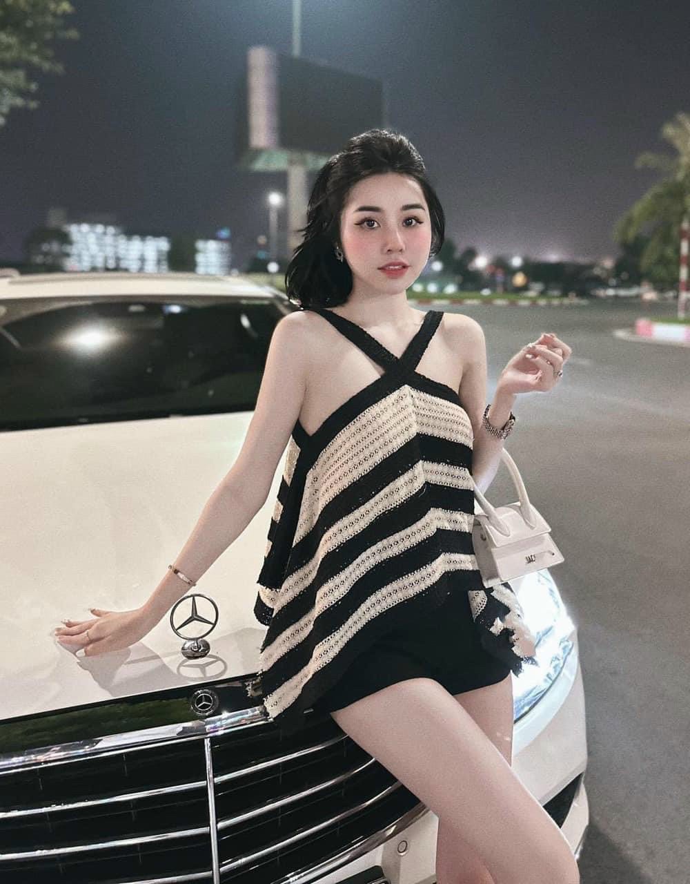 Áo yếm quảng châu ren phối màu sọc cực sang chảnh