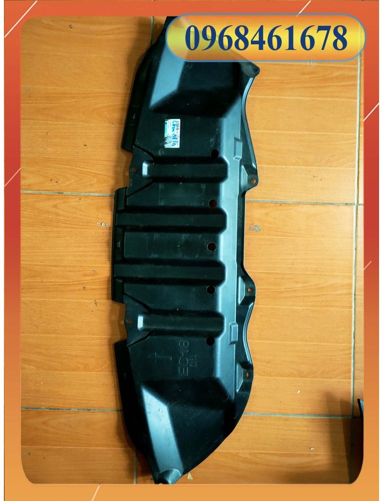 CHẮN BÙN GẦM MÁY ALTIS 08-13 (Miếng giữa)
