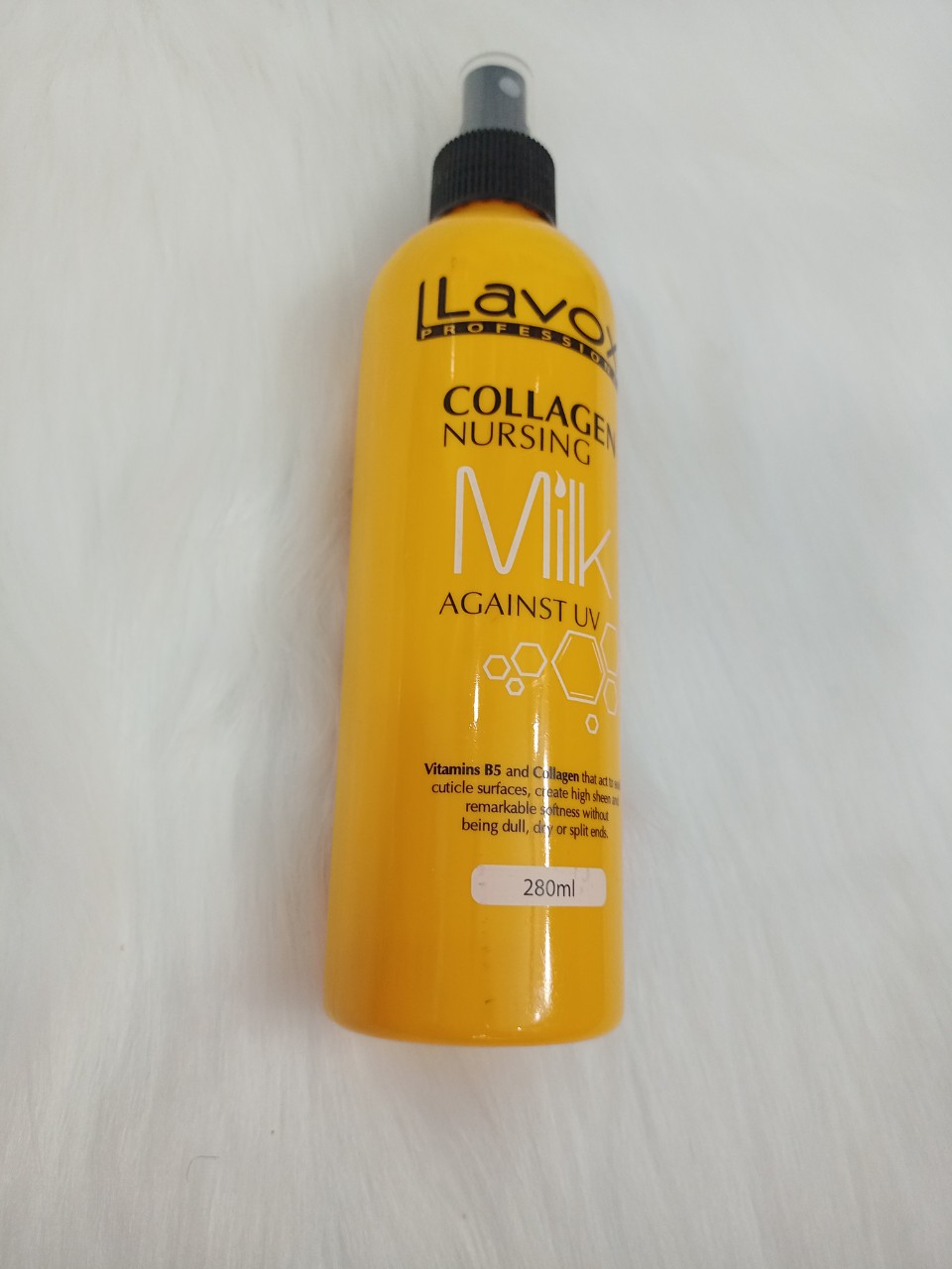 Xịt dưỡng tóc collagen Nursing Milk Lavox vàng