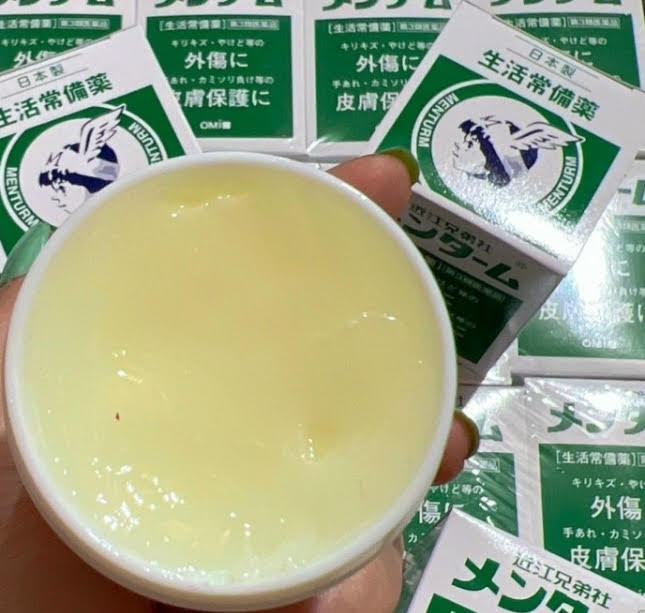 Dầu Cù Là Omi Menturm Nhật Bản 85g