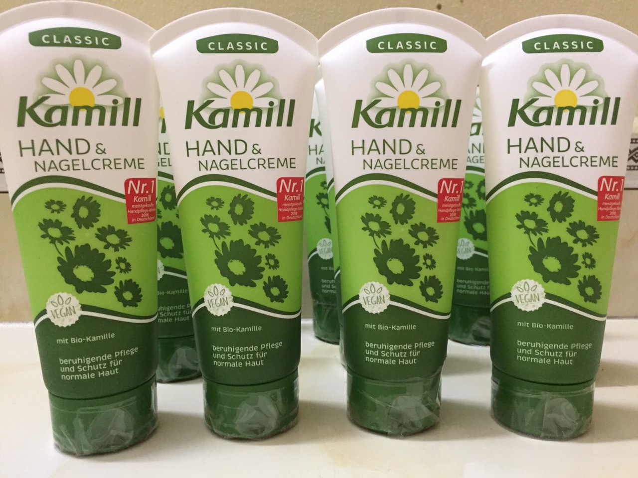 Kem dưỡng tay Kamill Đức