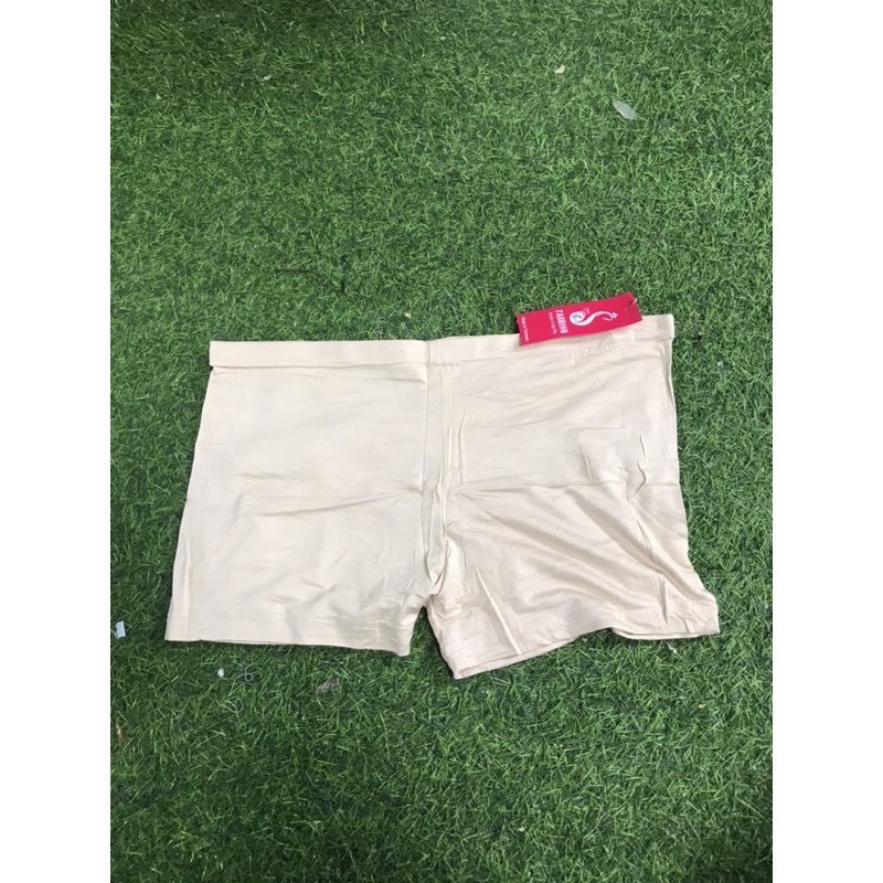 Quần bầu đùi mặc trong váy free size