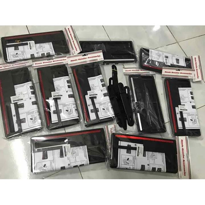 Bảng tên indo kèm pát ốc gắn.