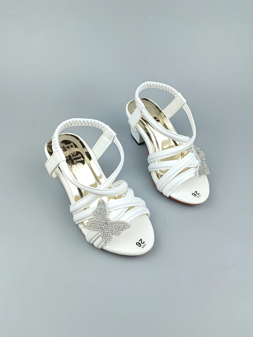 Giày sandal bé gái gót 3cm nơ bướm đóng nút