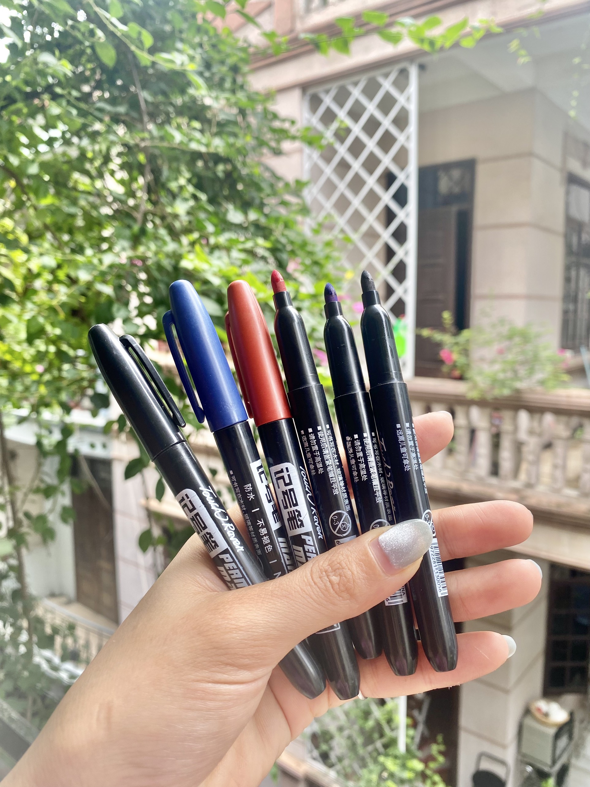 Bút lông dầu, bút dạ nước đánh đánh dấu