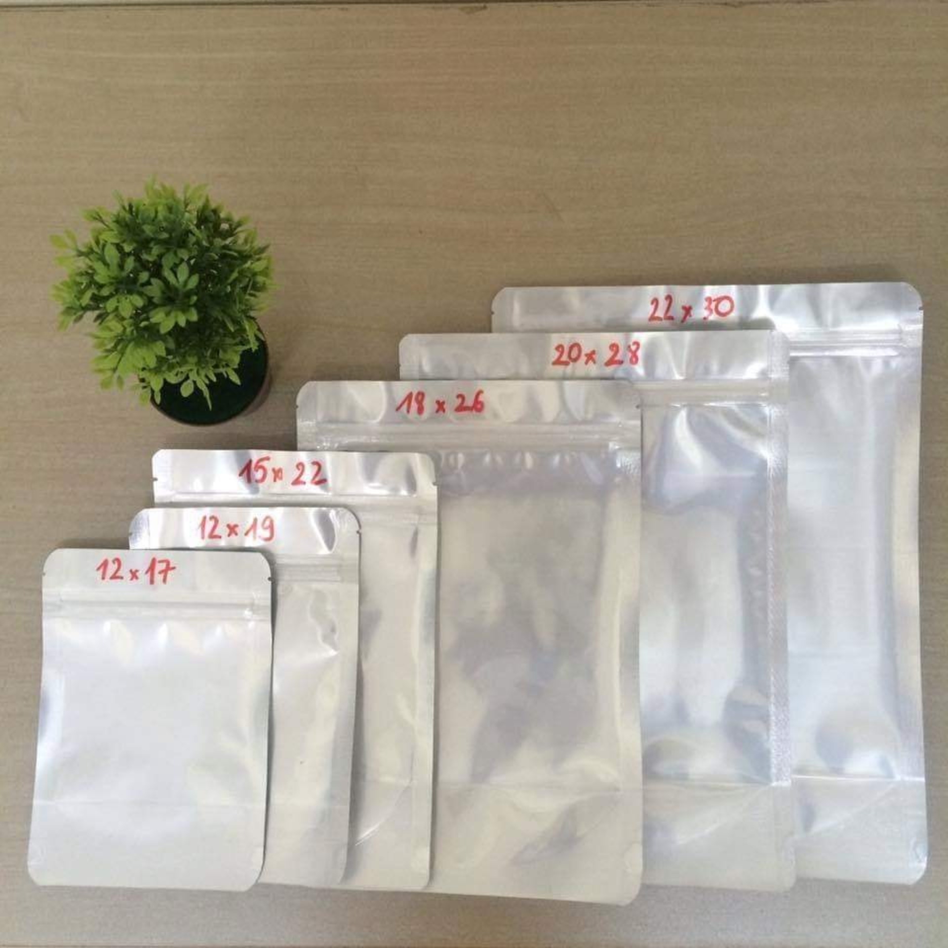 1KG TÚI ZIP BẠC( TÚI ZIPPER ĐÁY ĐỨNG TÚI TRÀ SỮA)