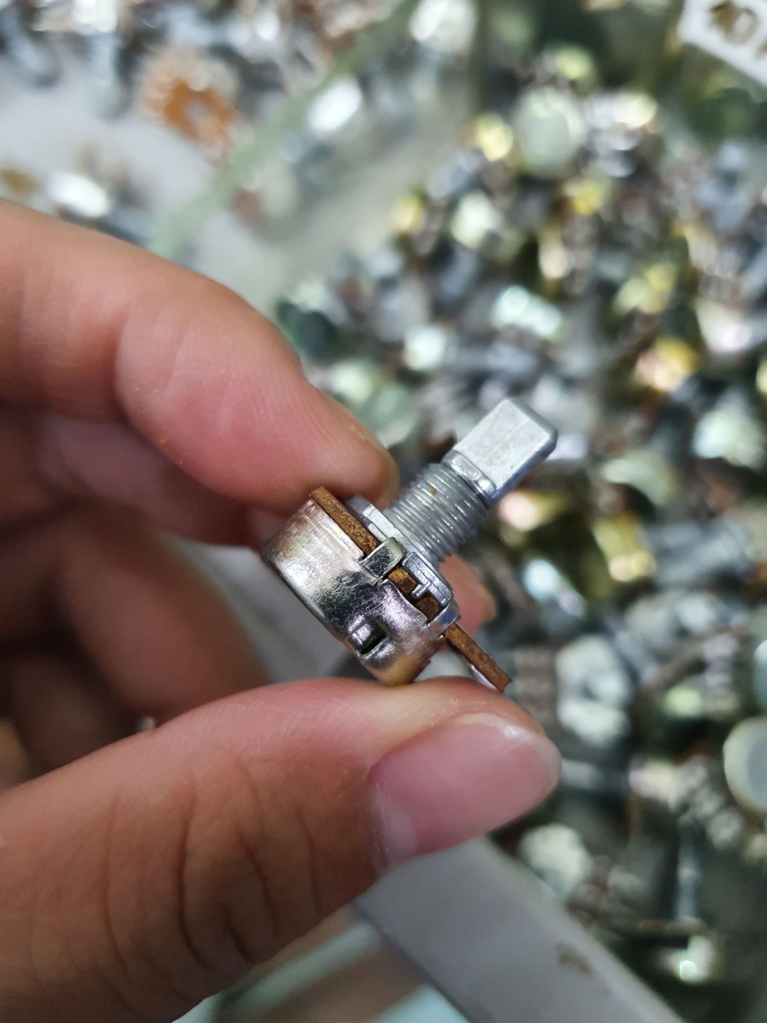 10 chiếc chiết áp 10K đơn vát