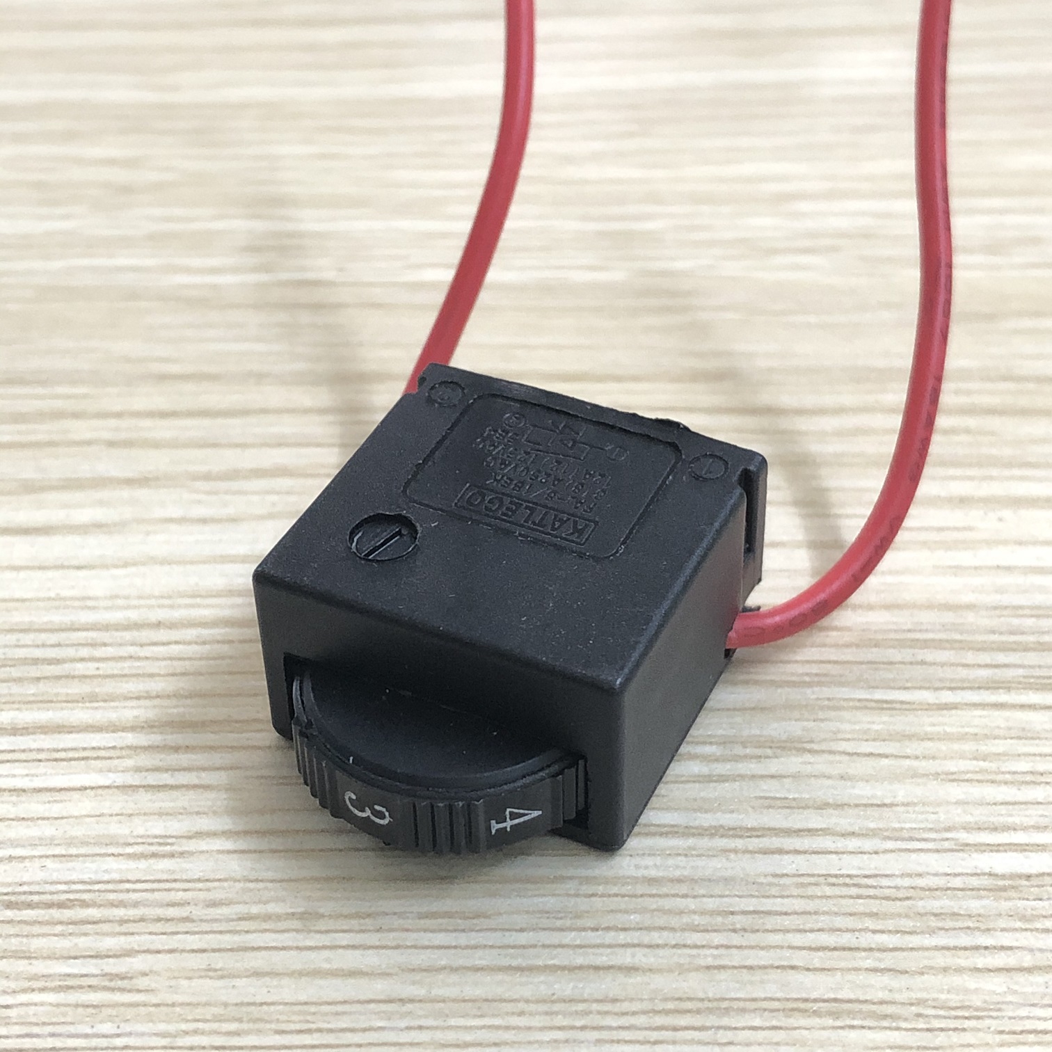 Điều tốc - Chiết áp máy mài, máy chà tường, máy đánh bột và dùng làm công tắc điều tốc, công tắc chiết áp các loại máy cầm tay - Từ 600W đến 1500W