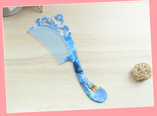 Lược Chải Tóc Hình Công Chúa Elsa -Màu Xanh