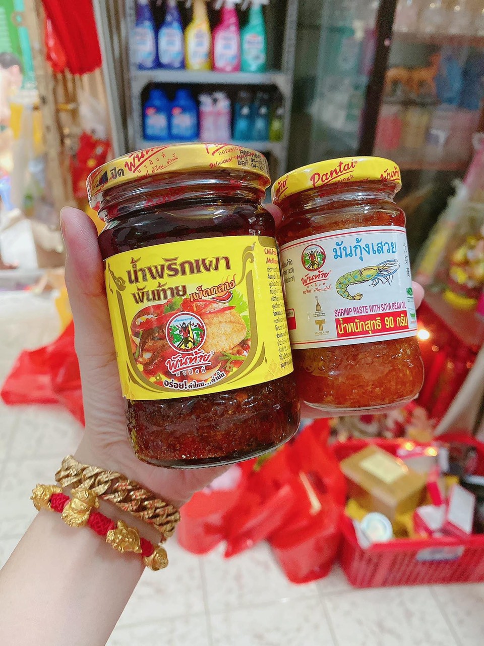 Sauce riêu cua và sate tôm Thái