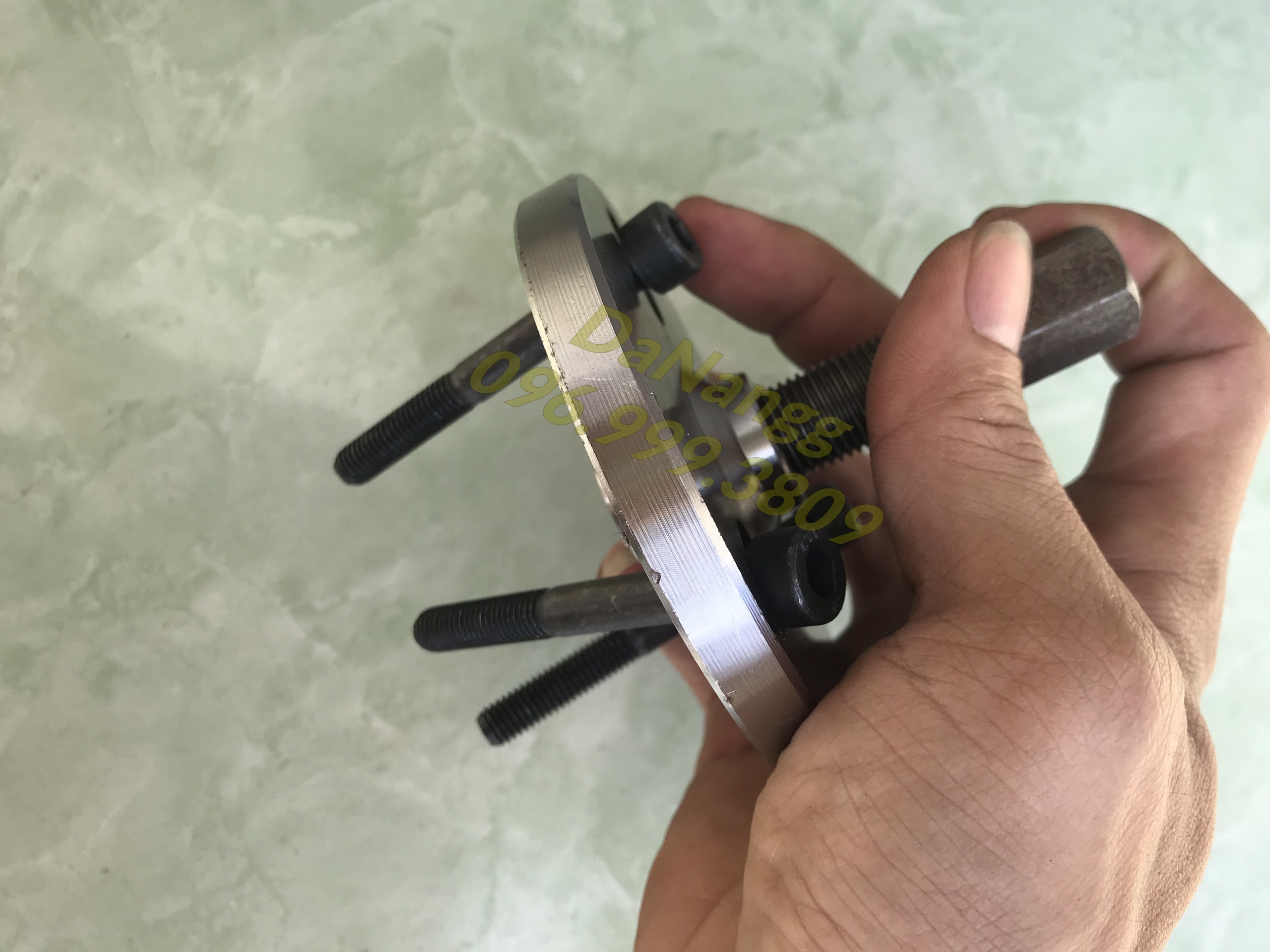 Vam mâm lửa Yamaha ốc đen siêu cứng