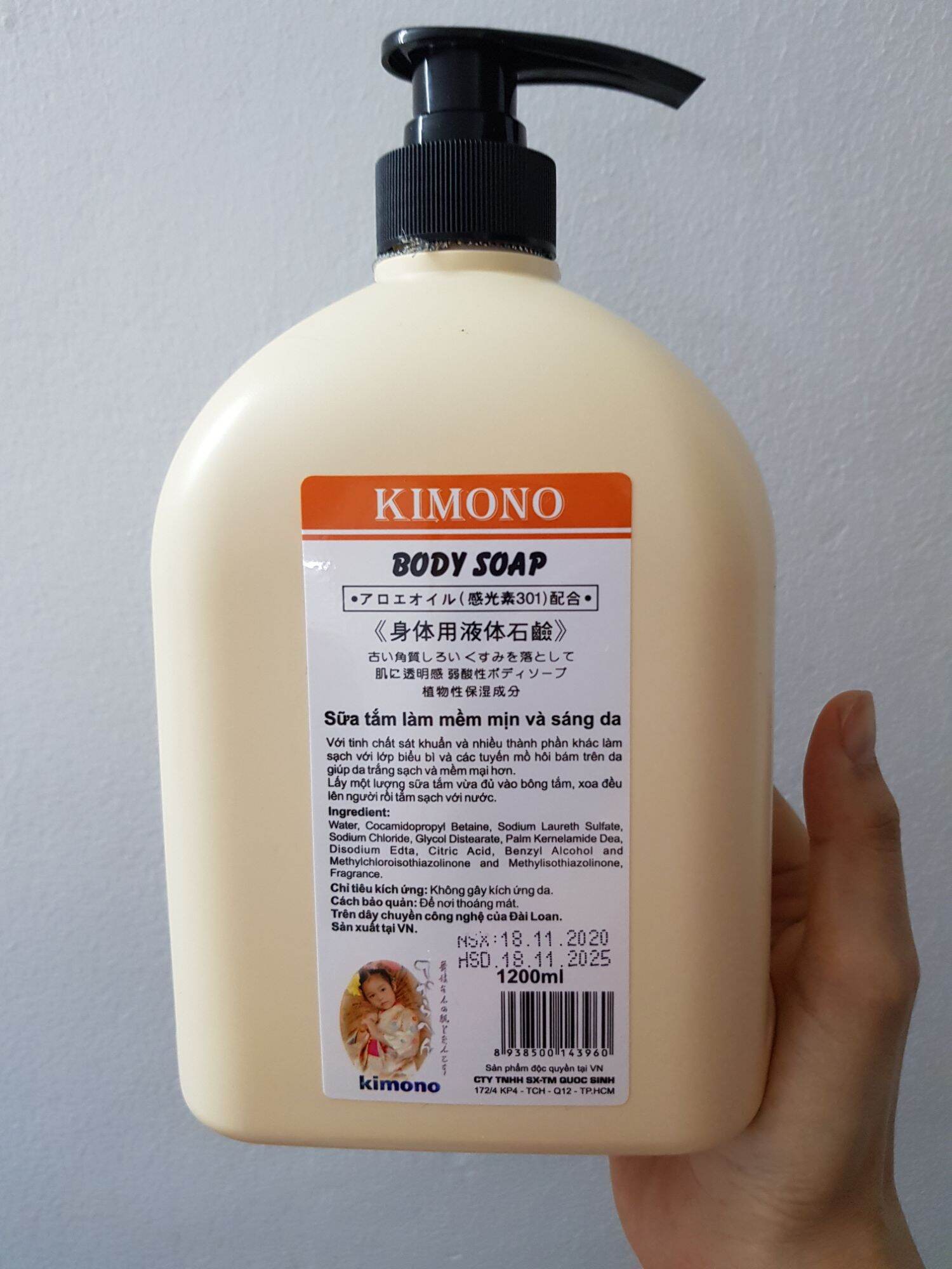 [HCM]Sữa tắm trắng da Kimono nhật 1200ml
