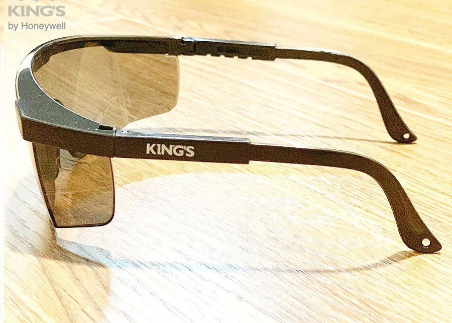 [HỎA TỐC] Kính chống bụi Kings KY152kính bảo hộ , phòng dịch, chống tia UV, chống bụi chống xước, đọng sương. Mắt kính trong suốt, bảo vệ mắt lao động, đi xe máy (màu đen)