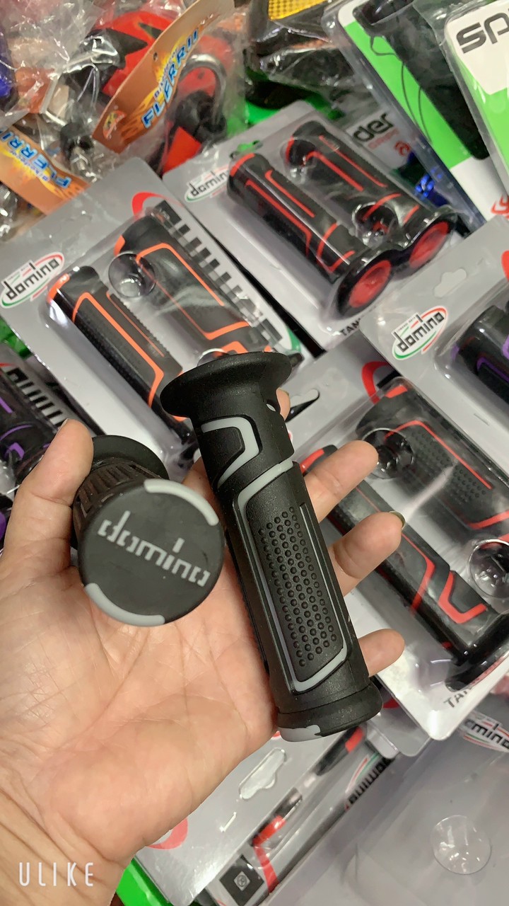 Bao tay xe máy Domino