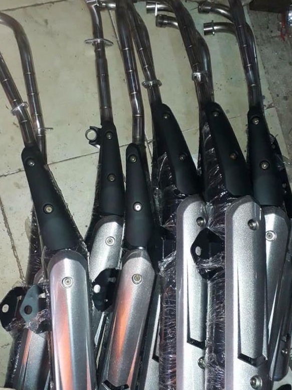 Pô Spark gắn xe Sirius