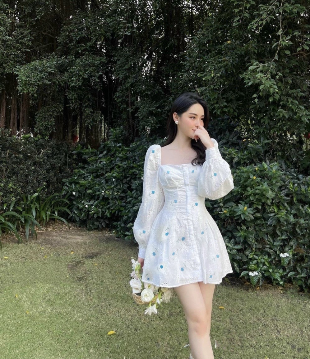 Đầm thêu hoa cổ vuông💖 KÈM ẢNH THẬT