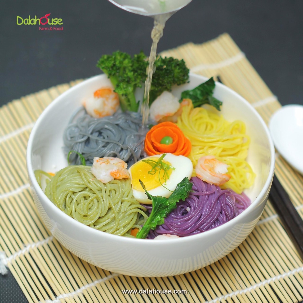 BÚN RAU CỦ NGUYÊN MINH