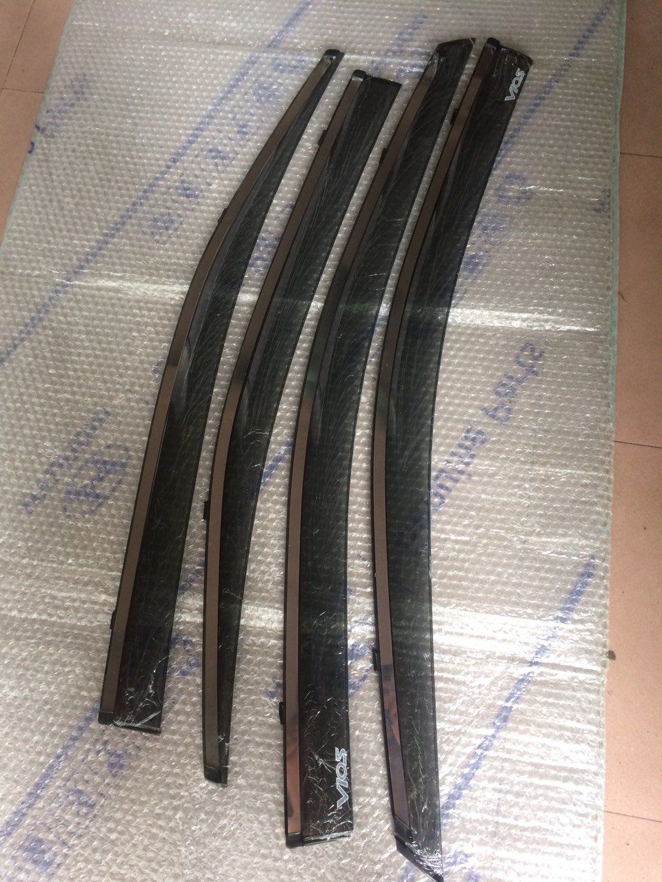 Vè che mưa Vios 14-20 (Chỉ Mạ, Giá 1 Bộ 4 Chiếc) OEM