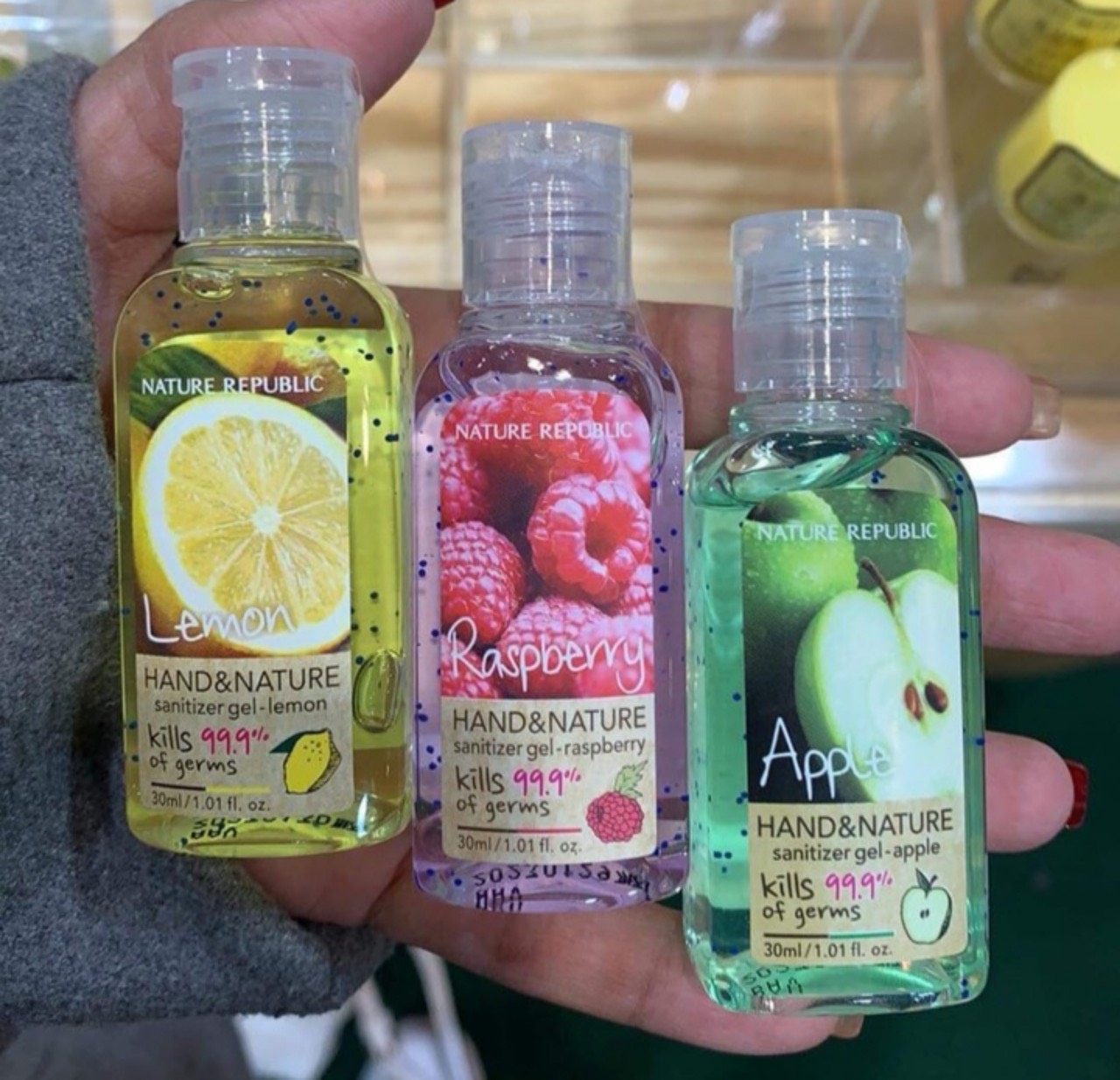 Gel Rửa Tay Khô Nature Republic Hand & Nature Sanitizer Gel-Lemon