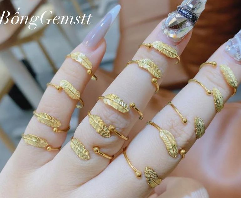 Nhẫn nữ vàng tây dáng chiếc lá , nhẫn dáng hở vàng tây, trang sức thiết kế đủ hoá đơn thẻ bảo hành
