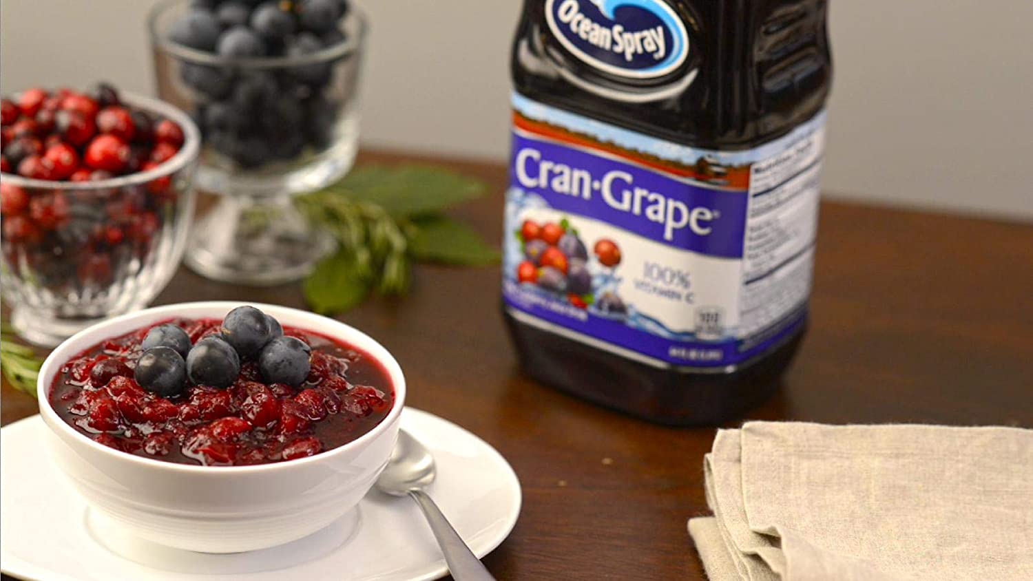 Nước Cran-Grape Juice Ocean Spray 1.89L/bình nhập khẩu Mỹ