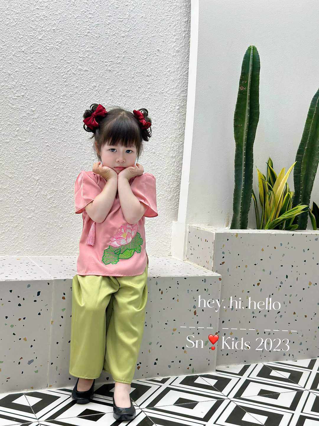 Lotus Three-Piece Set for Babies 10-30kg