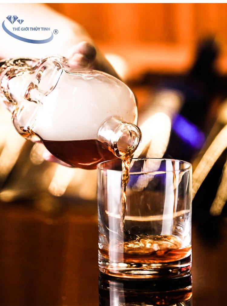 Bình Thủy Tinh Đầu Lâu Nút Bần 350ML