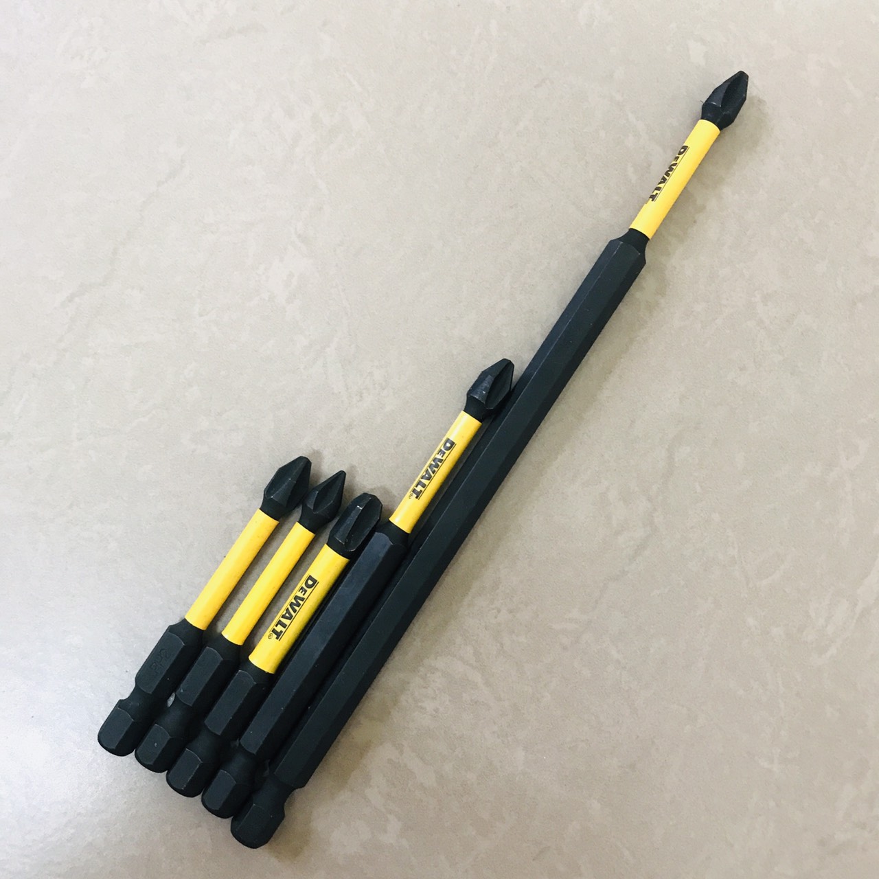 Bộ 5 Mũi Vít DeWalt Có Từ Ph2 Nhập Loại Tốt