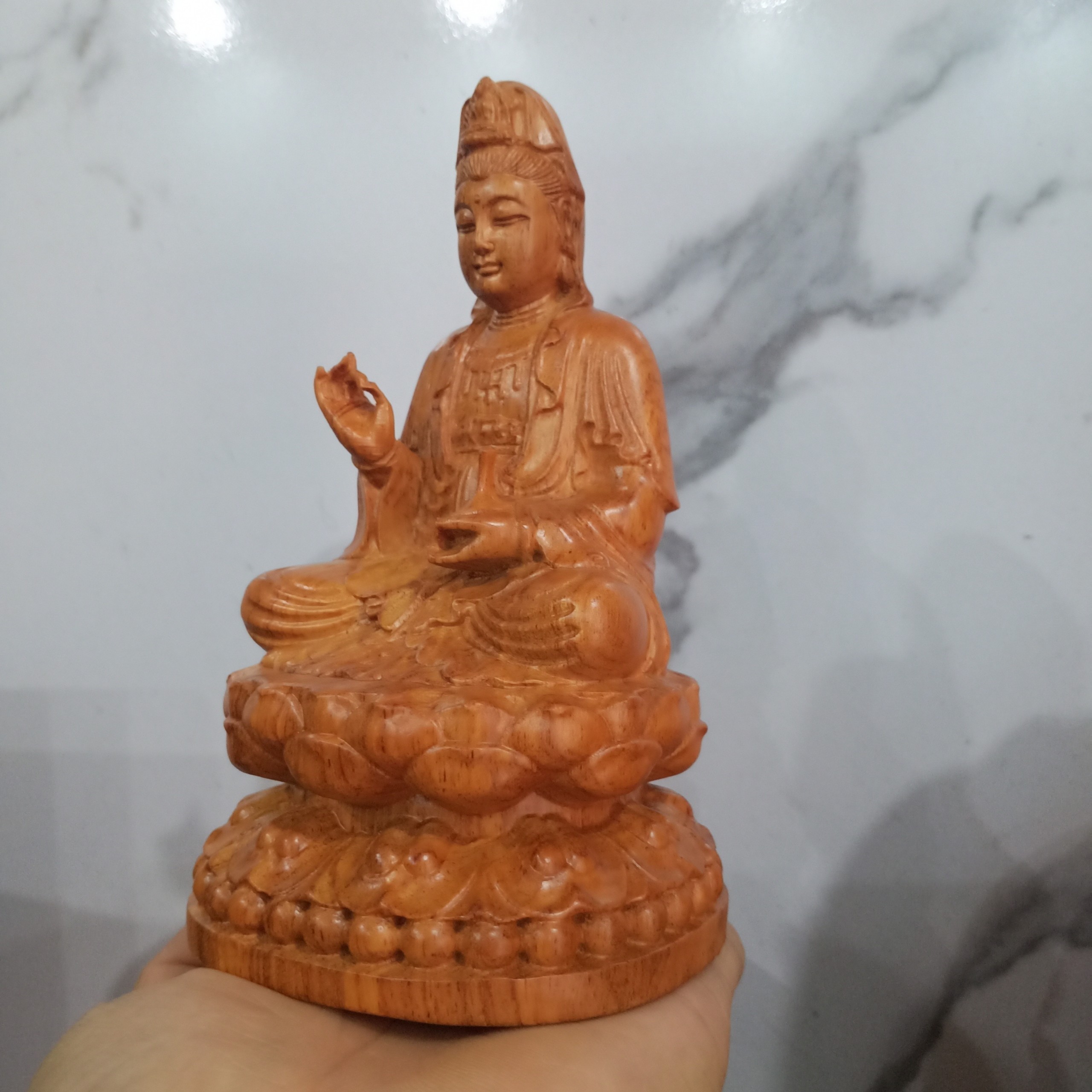 Tượng Phật bà quan âm gỗ hương cao 15 cm cực đẹp