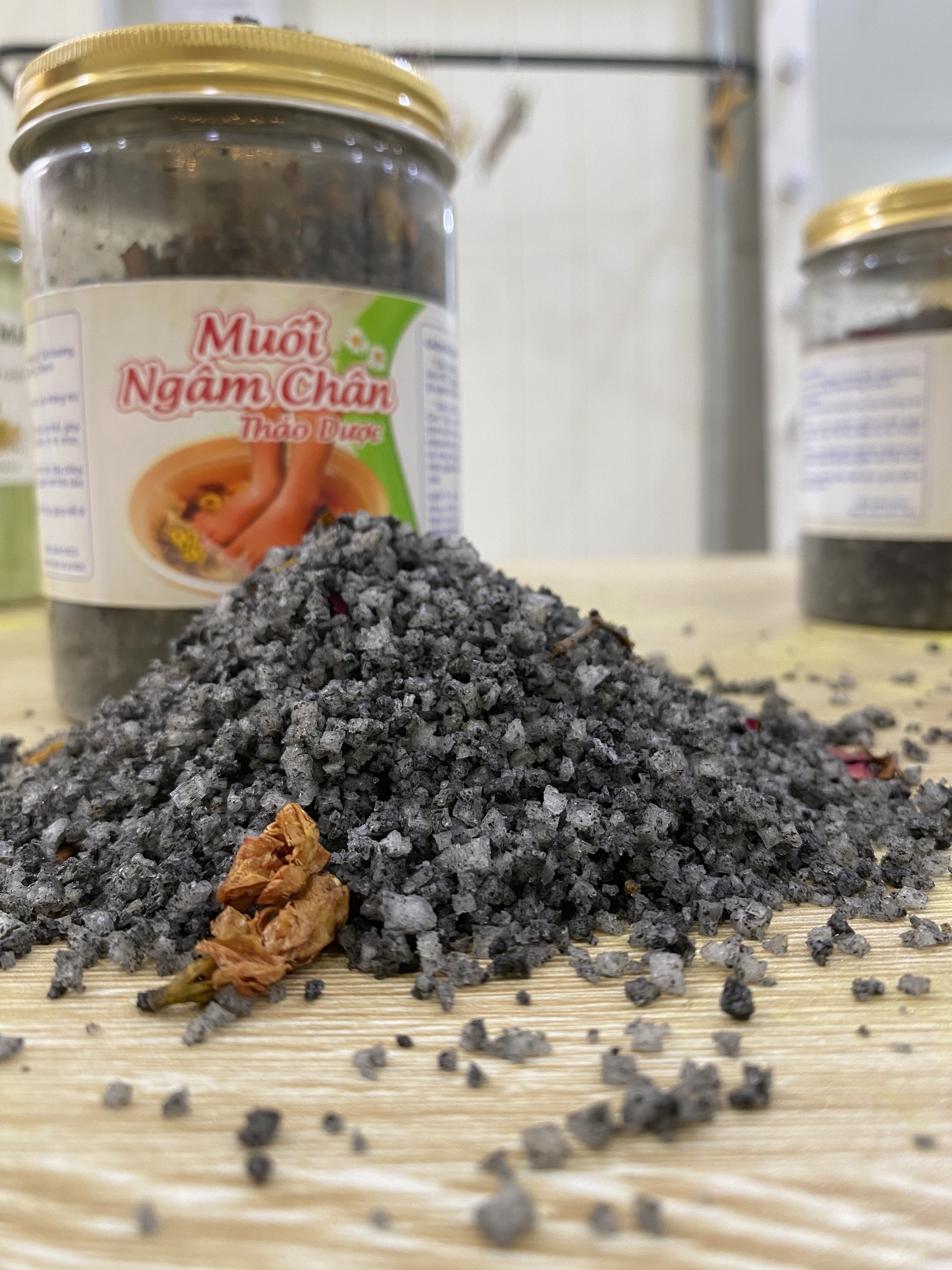 MUỐI NGÂM CHÂN THẢO MỘC KHỬ MÙI (500G)