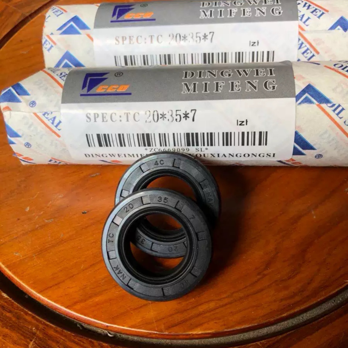 1 cái phớt 207 phớt số 20/35/7 màu đen phớt 20-35-7