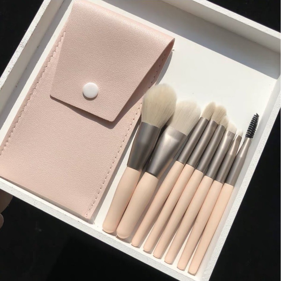 Bộ 8 cọ trang điểm pastel lùn bao da