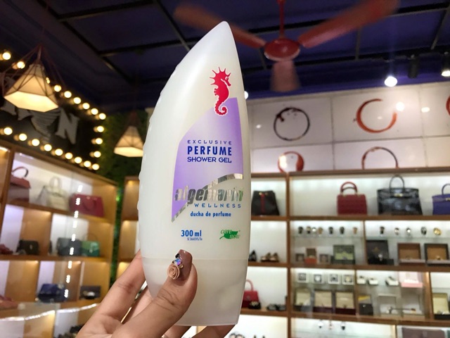 Sữa tắm cá ngựa algemarin