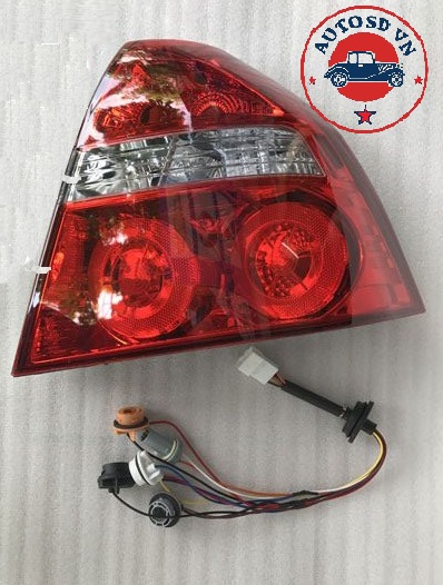 đèn hậu aveo