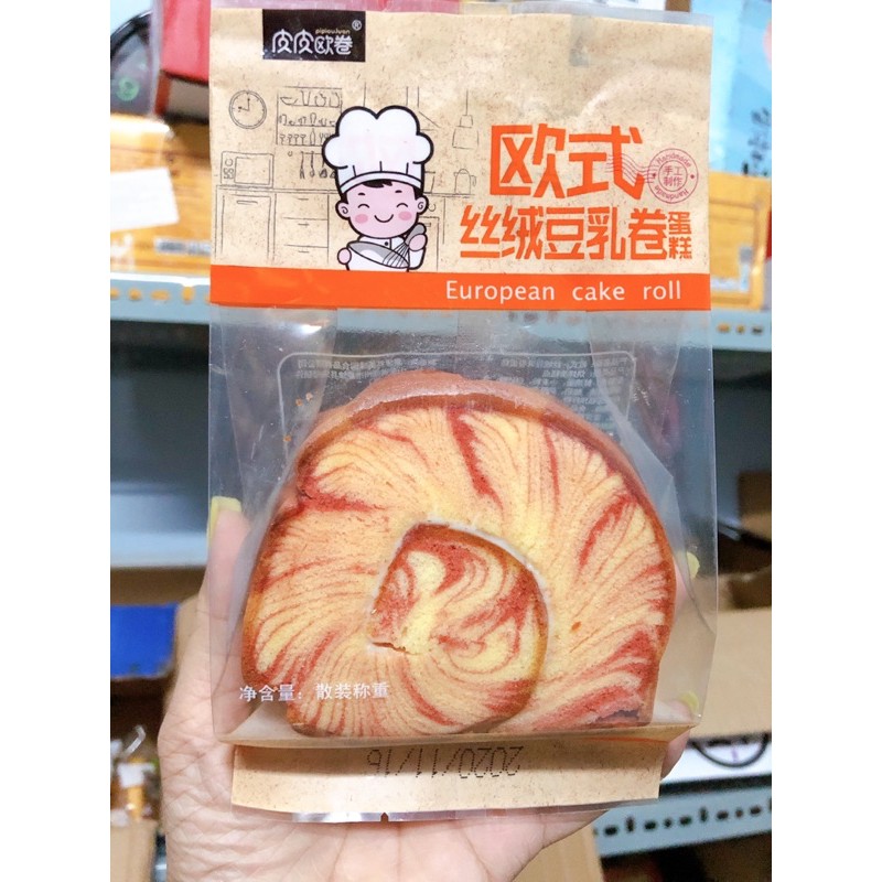 Bánh Bông Lan Cuộn Dâu 1 Cái