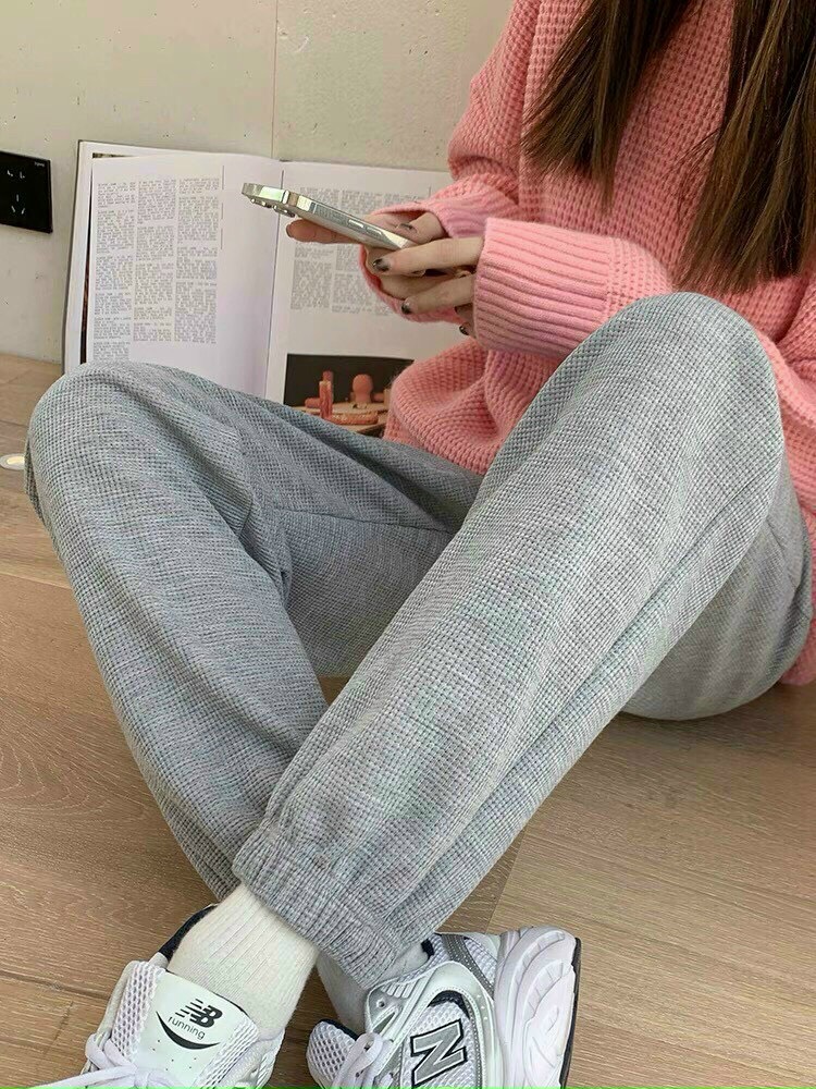 Quần jogger nữ phong cách bo gấu