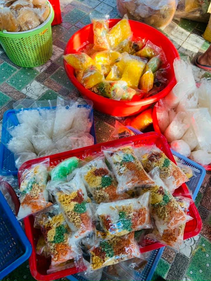 1 bịch bánh tráng trộn