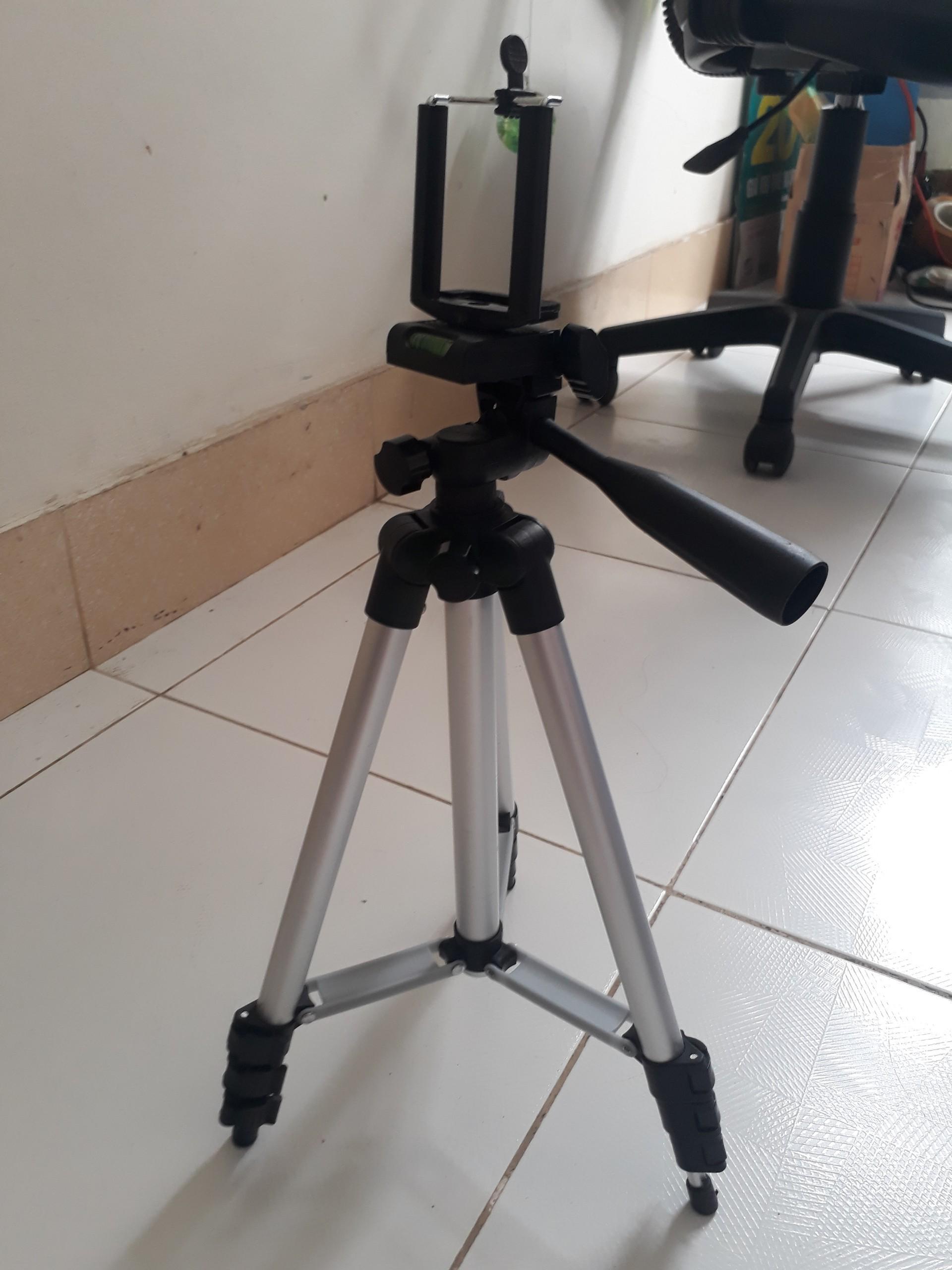 gậy 3 chân quay phim chụp hình