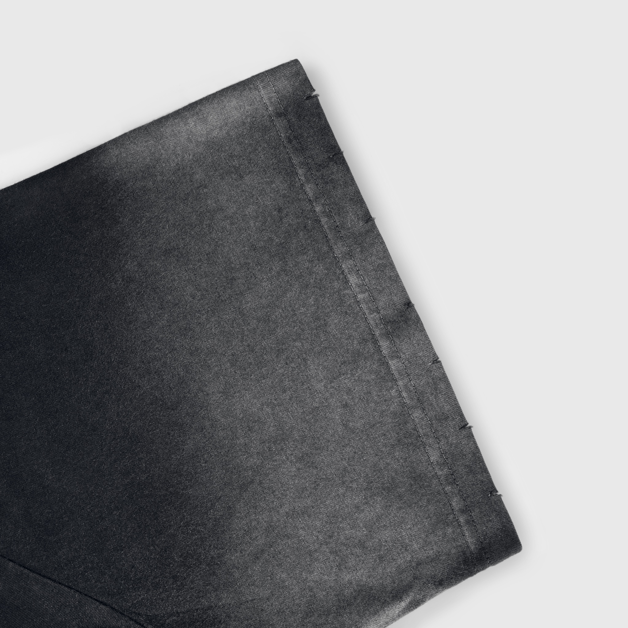 Grimm DC Signature Destroyed collection | Contrast tee // Black-grey