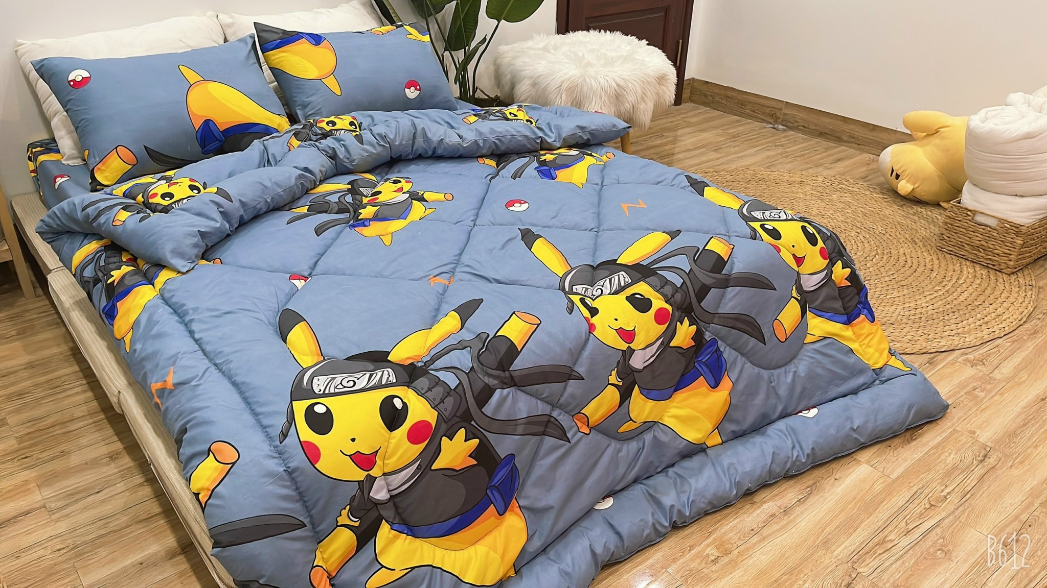 Set Ga Gối Mẫu Họa Tiết Pikachu P65 ( Gồm 1 ga bo chun, 2 vỏ gối nằm, 1 vỏ ôm)