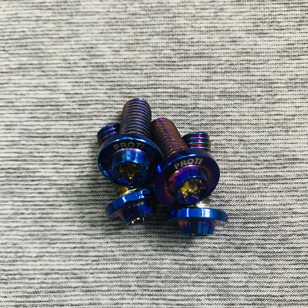 [ĐỘC ĐÁO] Bộ 04 ốc gắn thắng dĩa dùng cho các dòng xe YAMAHA (XI TITAN)