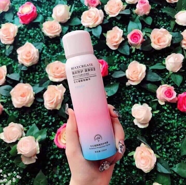 Xịt Chống Nắng Và Làm Trắng Da Maycreate (Chai 150ml)