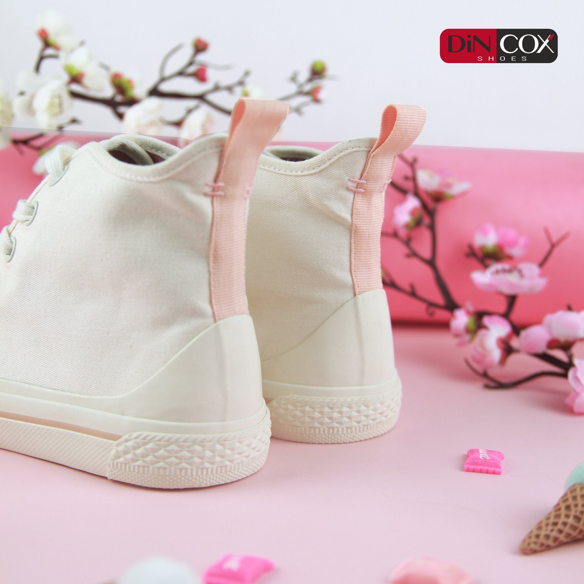 Giày Sneakers Nữ DinCox White D09