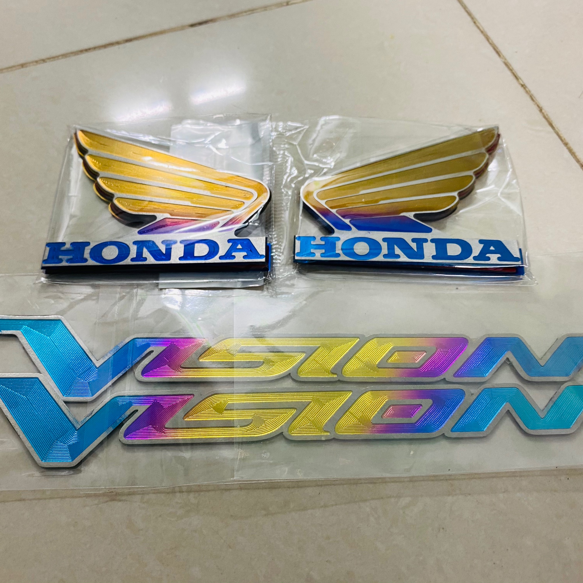 Combo chữ Vision và cánh chim honda Titanium