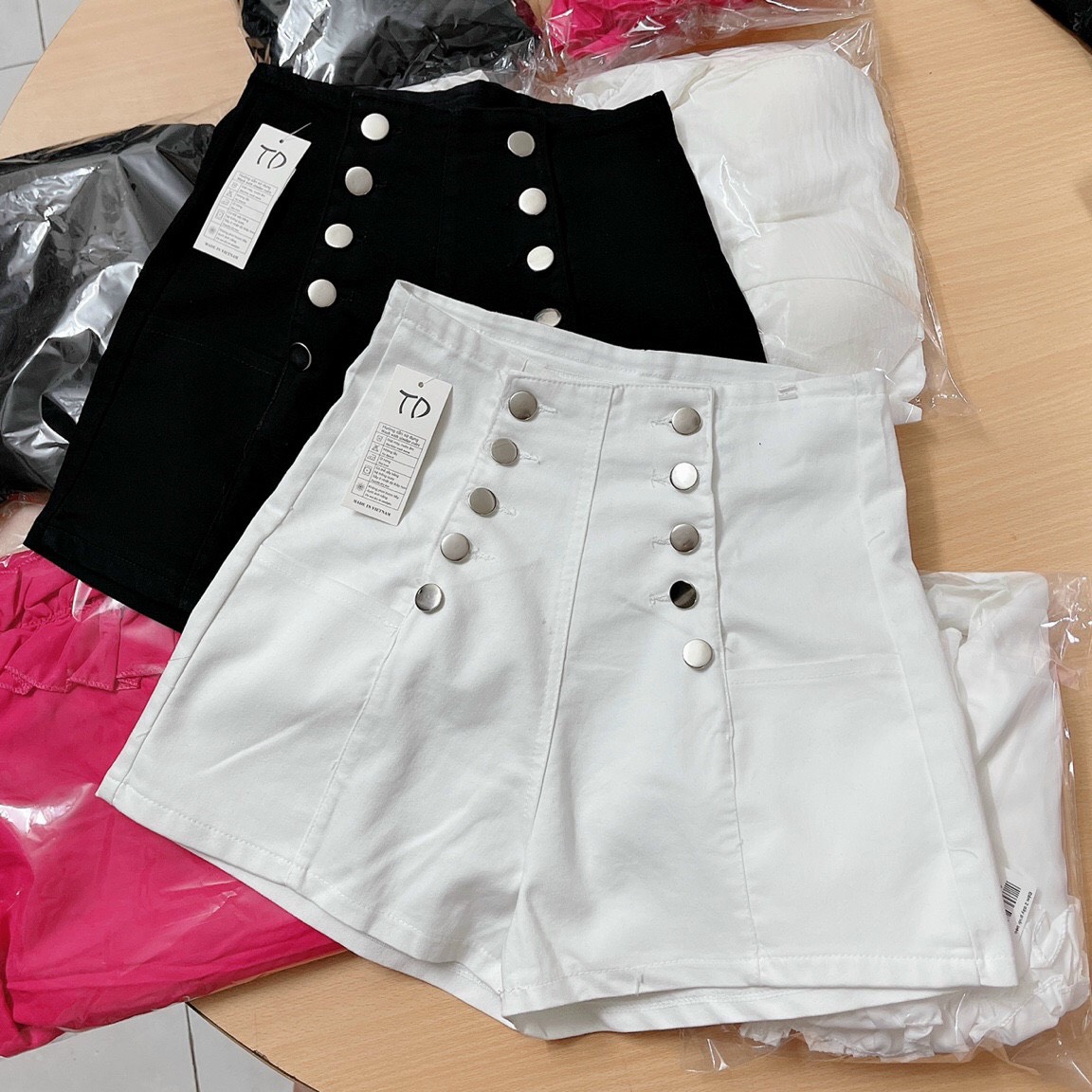 Quần short kaki nữ lưng siêu cao cài nút - Quần short kaki SIÊU HIT