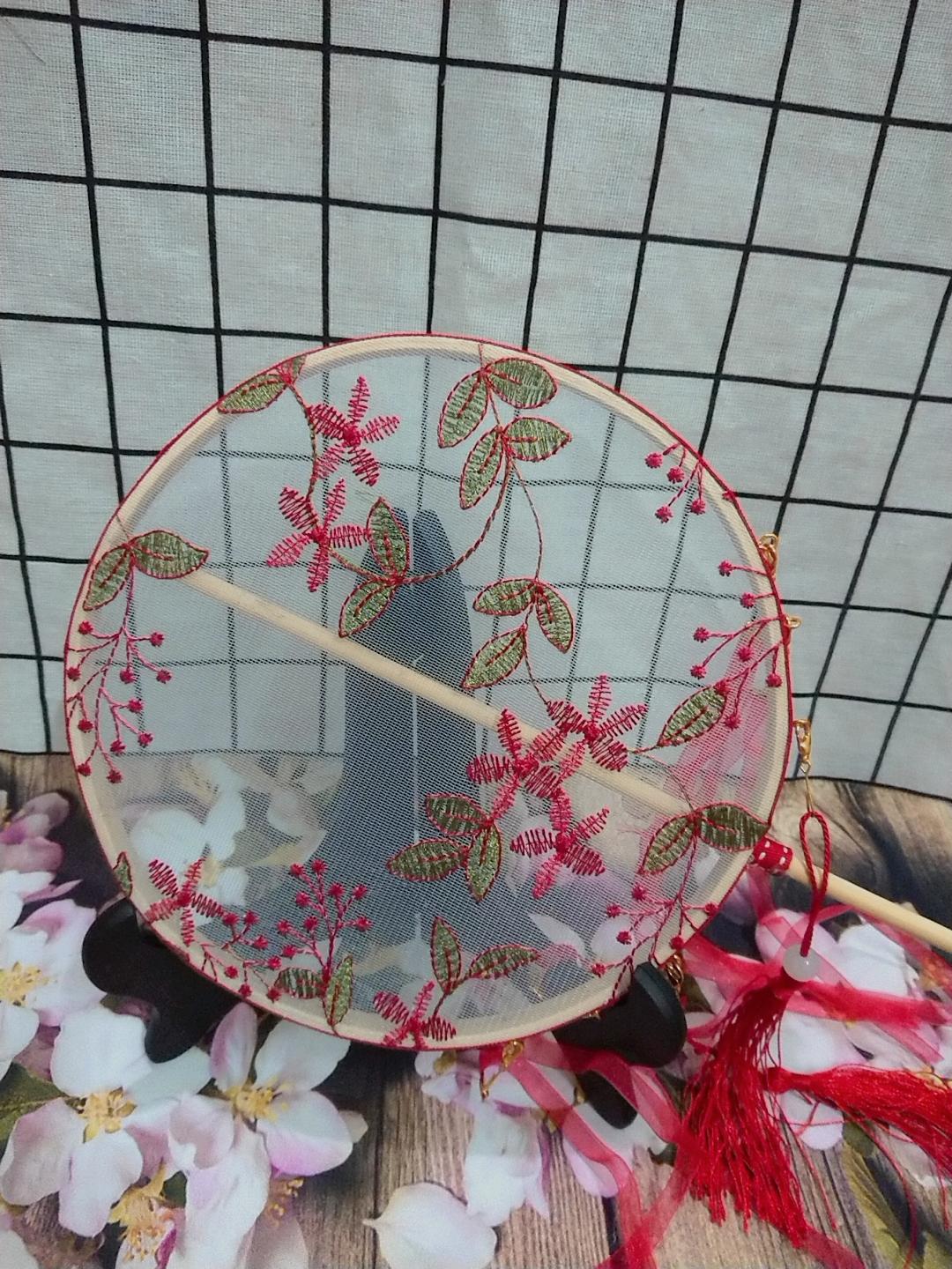 Quạt tròn thêu cán dài(hàng sẵn có)